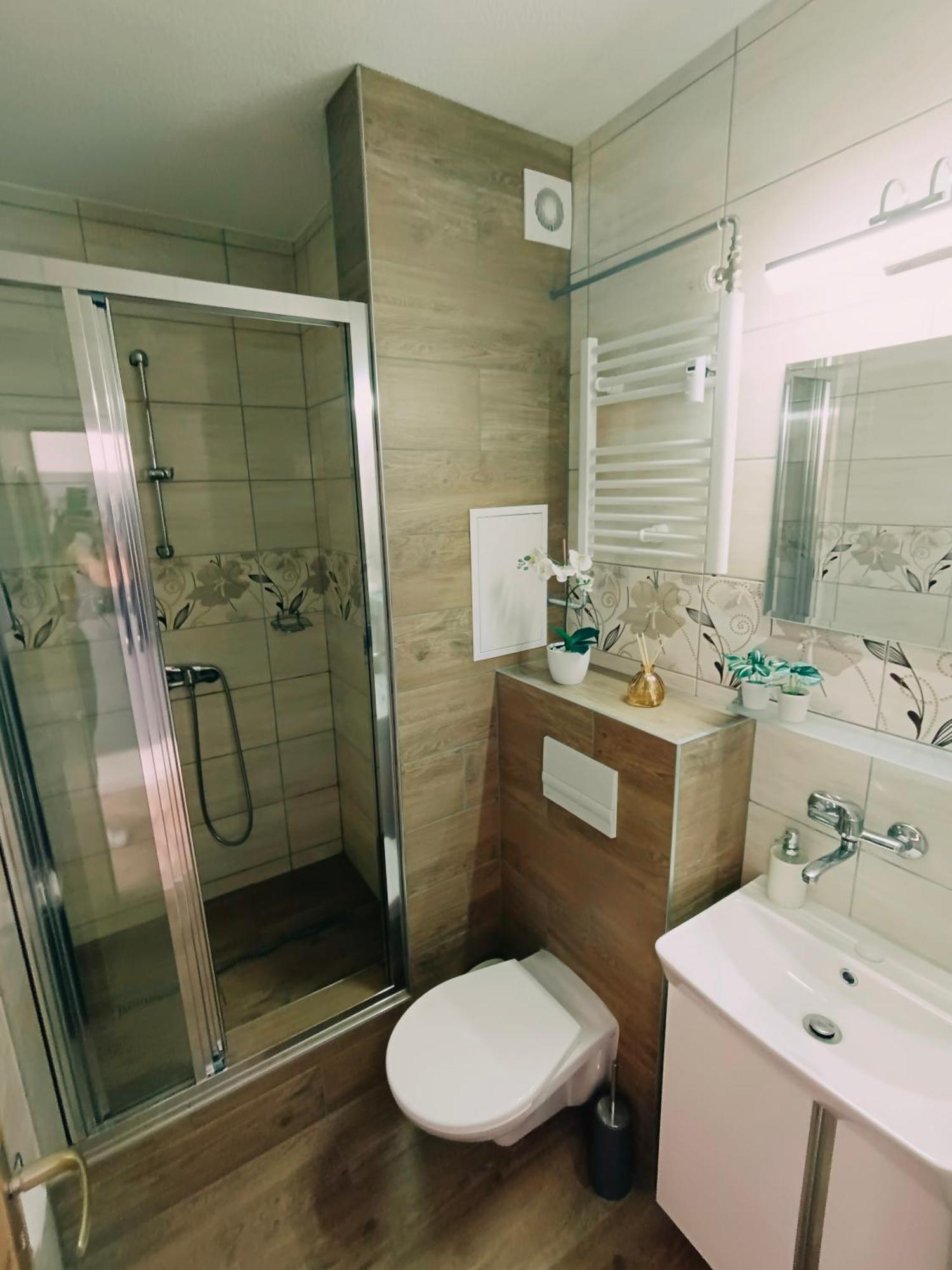 Studio Srncek - Tatranska Strba - Wellness, Bazen Luaran gambar